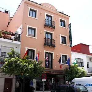 Doña Catalina 3*, Marbella España
